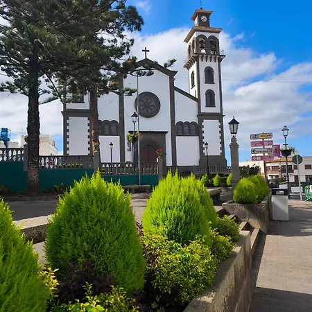 Moya Canary Away & Parking * Las Tres Palmas